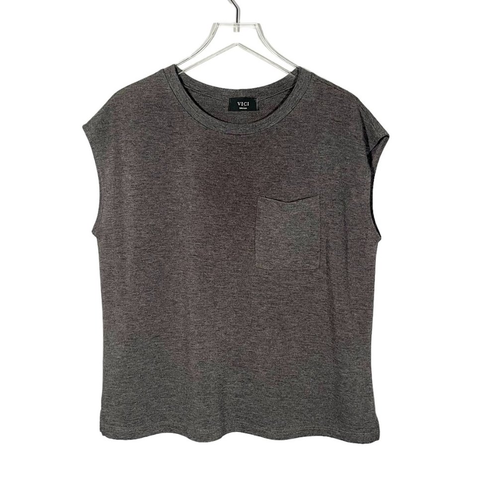 Vici | Charcoal Grey Hypnotic Knit Pocket Tee